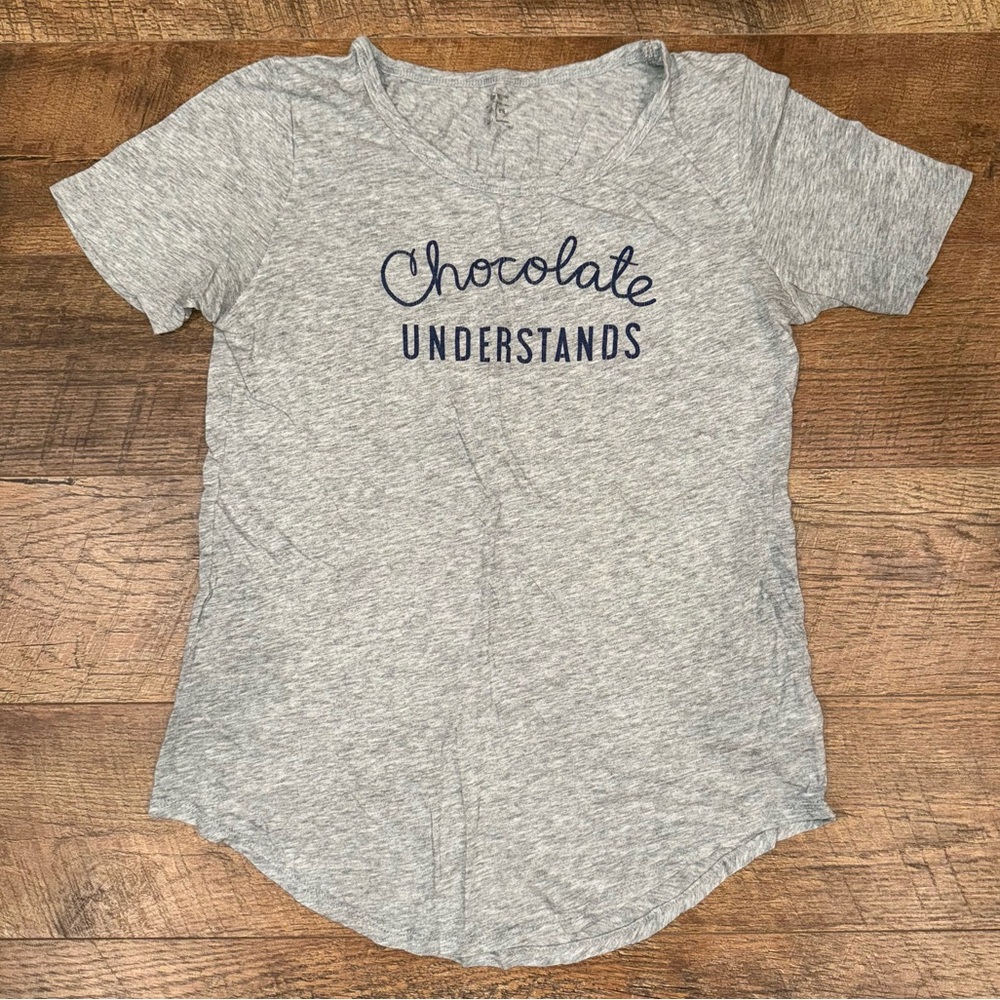 Old Navy “Chocolate Understands” Women’s Gray Crewneck Tee